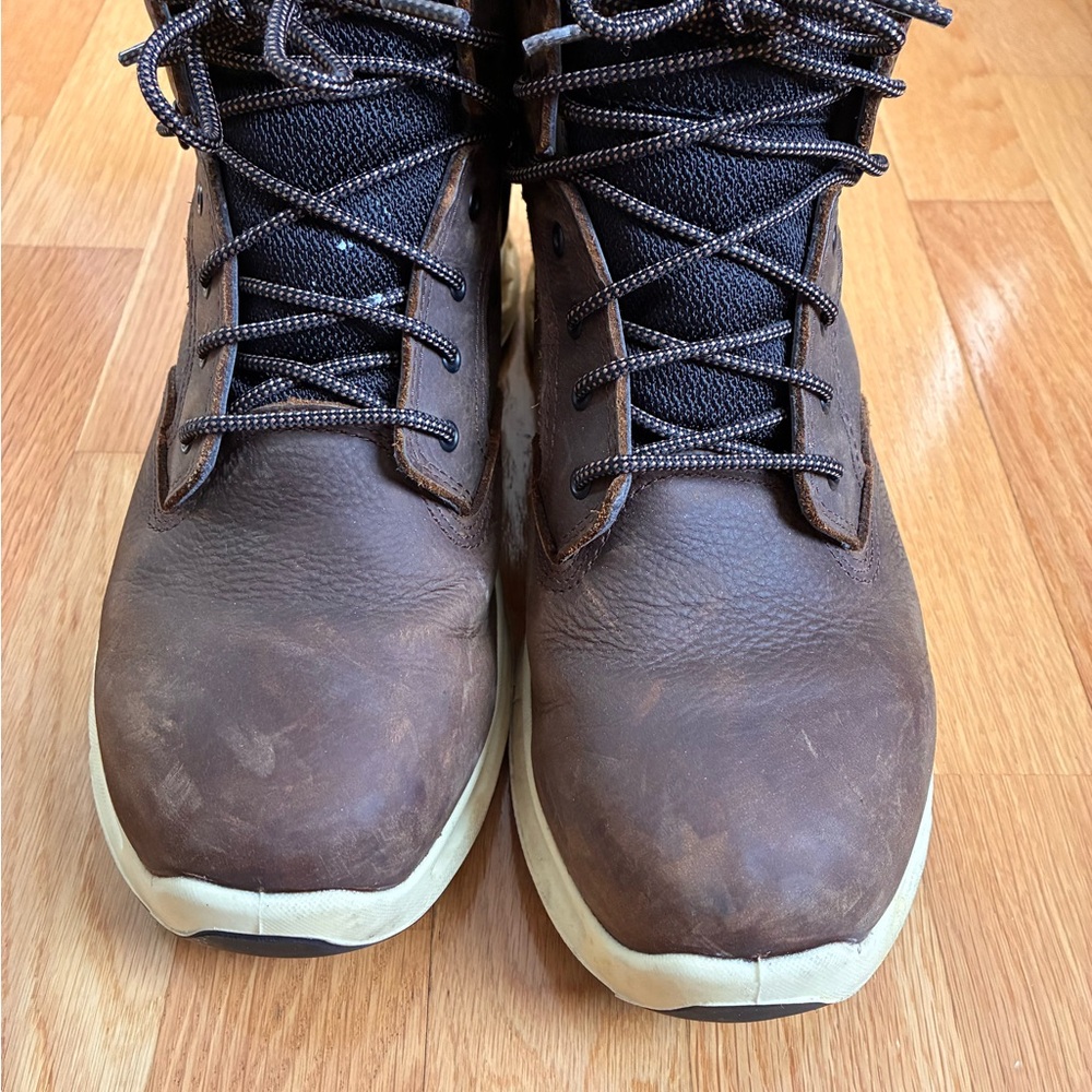 Wolverine Brown Leather Boots with Athletic Design
